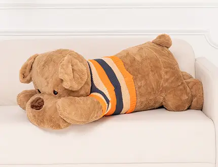 Grandi cani di peluche